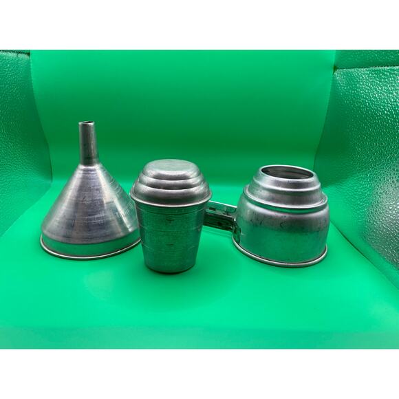 Vtg Galvanized Steel Utility Funnel |Farmhouse, Kitchen, Canning, or Garage Tool - Picture 4 of 5